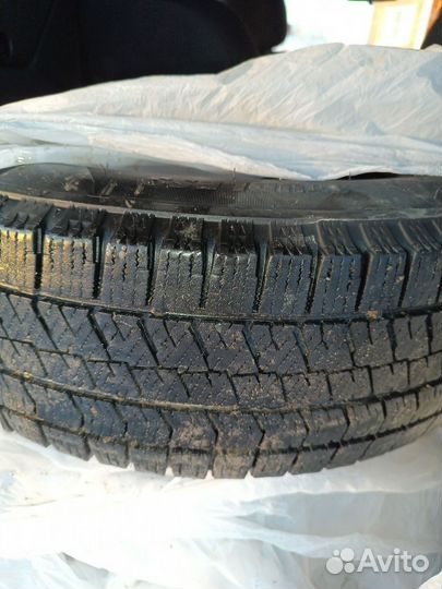 Bridgestone Blizzak VRX2 185/65 R15