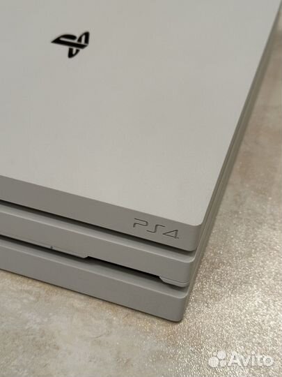 Игровая приставка ps4 pro 1tb