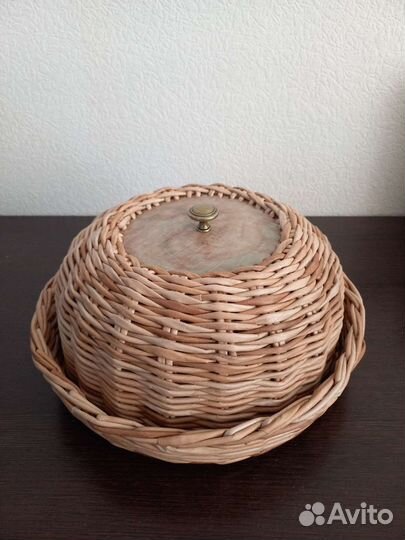 Поднос клош хлебница плетёная в наличии