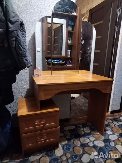 Трильяж с зеркалом