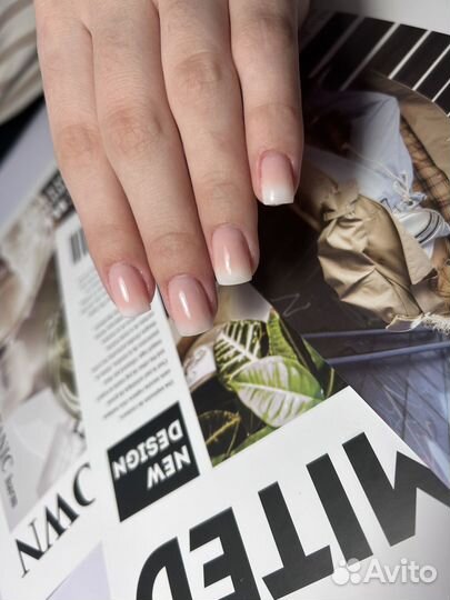 Модель на маникюр