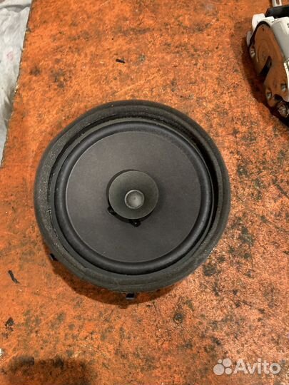 Динамик двери Mitsubishi Peugeot