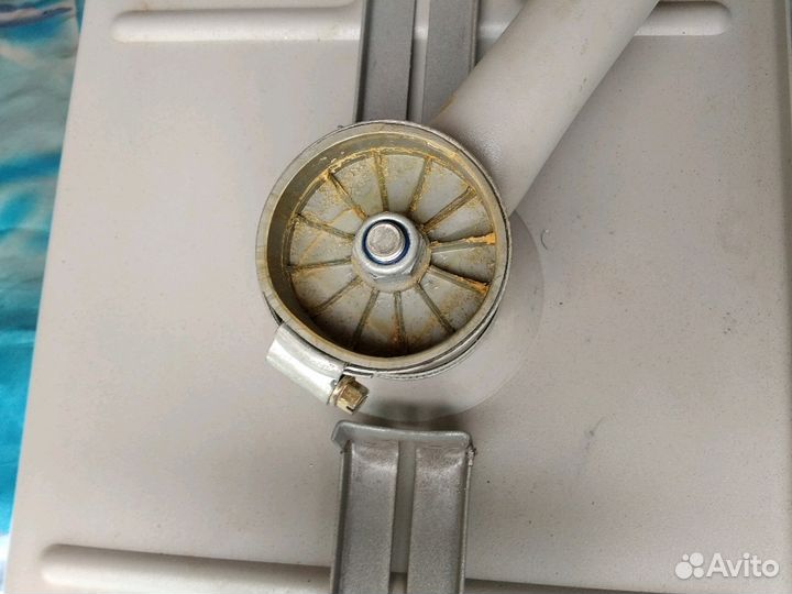 Подвесная полка для телевизора