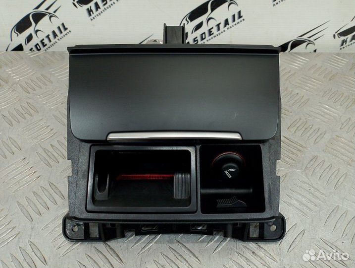 Пепельница Audi A4 B8 1.8 CDH 2010