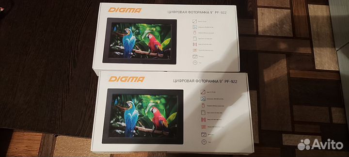 Цифровая фоторамка Digma 9 PF-922
