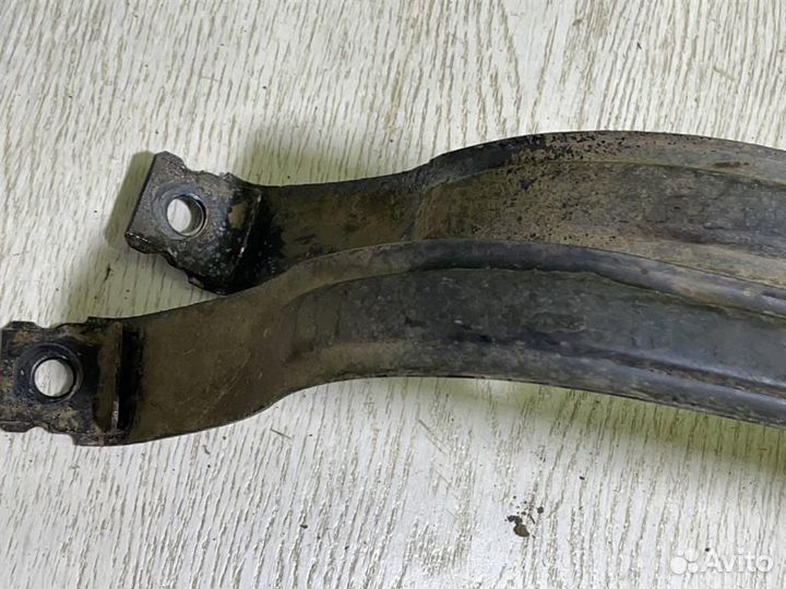 Лента крепление бензобака Шкода Октавия А4