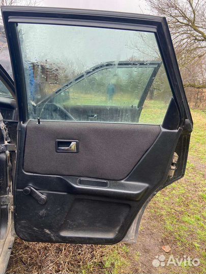 Двери на audi 80