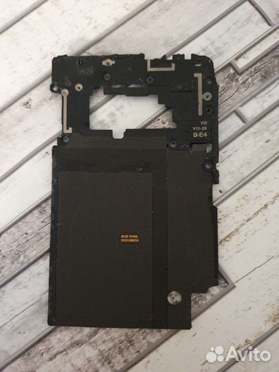 Samsung S10e на разбор