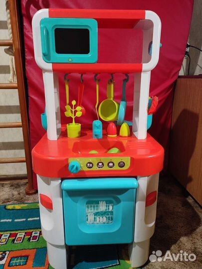 Детские игрушки кухня