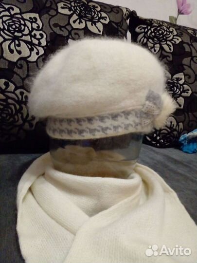 Берет с шарфом