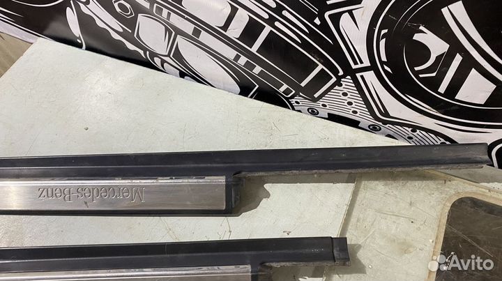 Накладки на пороги внешние Mercedes Benz W220
