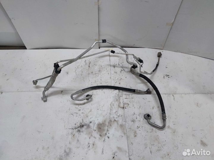 Трубки кондиционера Tiguan 1