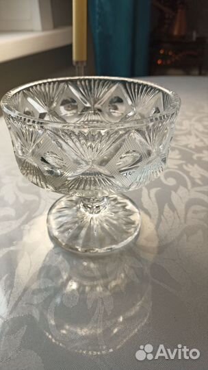 Хрустальная конфетница на ножке, салатник