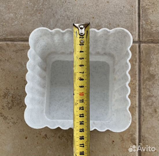 Горшок кашпо белый