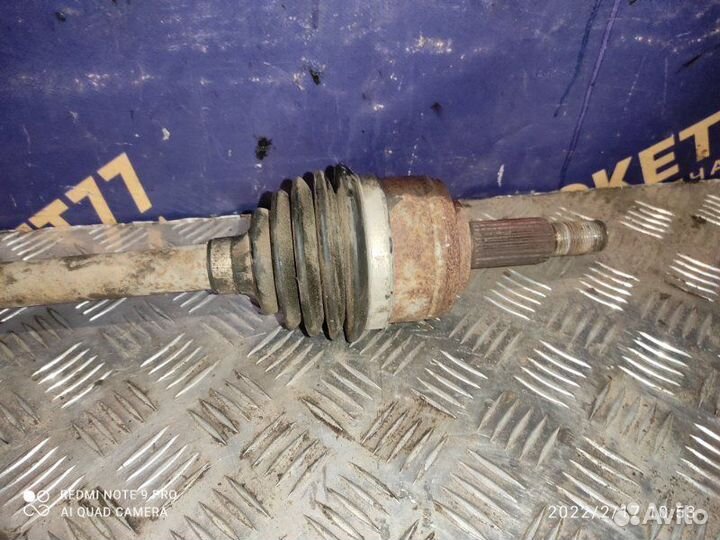 Привод передний левый Renault Fluence седан 1.6