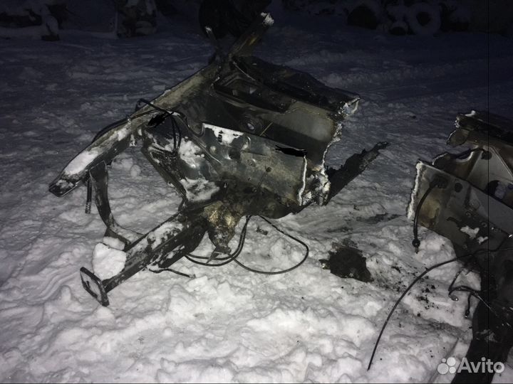 Лонжерон передний правый Audi A4 B5 Ауди А4 Б5