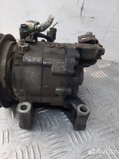 Компрессор кондиционера Nissan X-Trail внедорожник