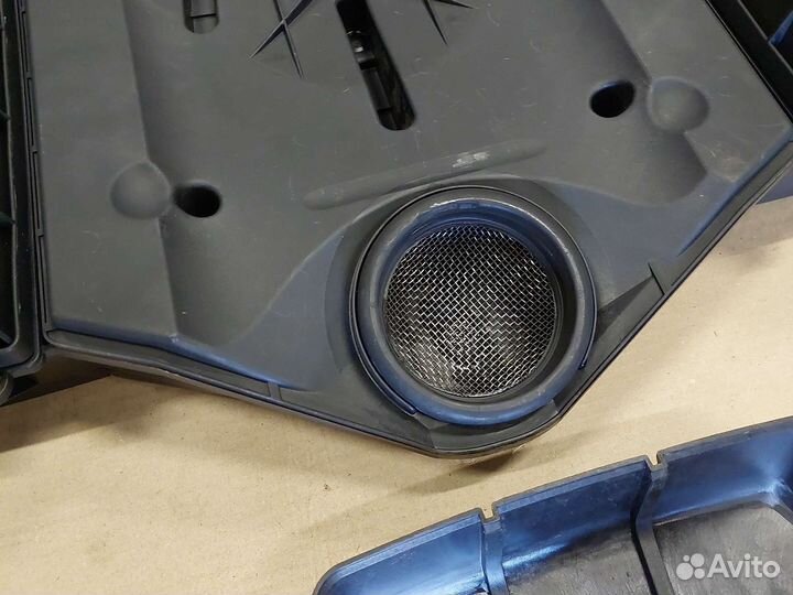 Корпус воздушного фильтра Mercedes Benz S W220