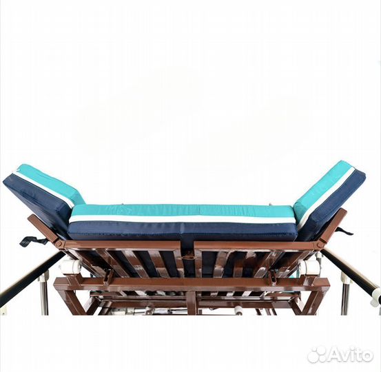 Медицинская кровать для ухода за больными