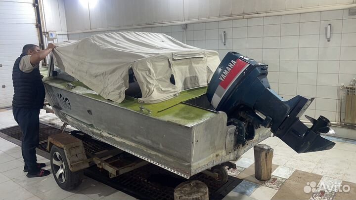 Лодка с мотором Ямаха 40
