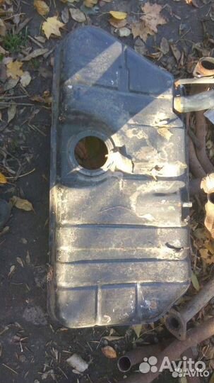 Топливный бак LADA 2110