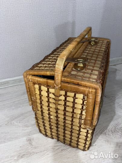 Набор для пикника в чемодане