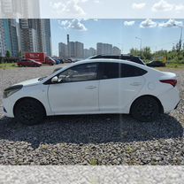 Hyundai Solaris 1.4 AT, 2018, 170 000 км, с пробегом, цена 770 000 руб.