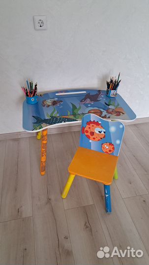 Детский столик и стульчик деревянный