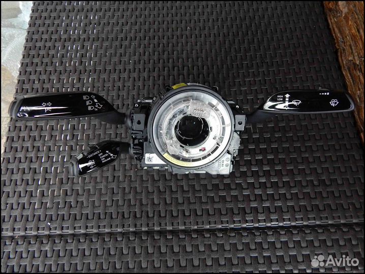 Переключатель подрулевой (стрекоза) Audi S8 D4 рес