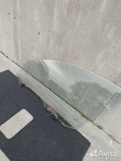 Стекло переднее левое BMW 7 E65 бмв 7 Е65 Е66