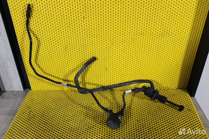 Трубка сцепления Nissan Juke F15