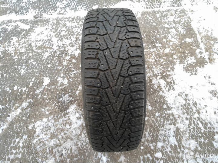 Pirelli Ice Zero 215/65 R17 103T