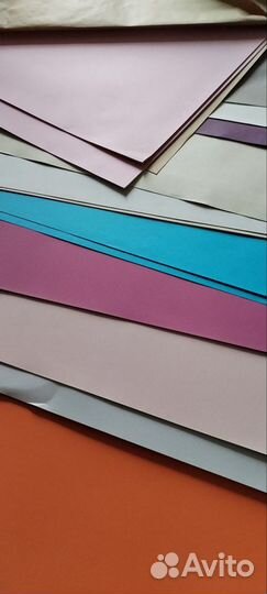 Бумага плотная цветная 70*100см для бумажных цвето