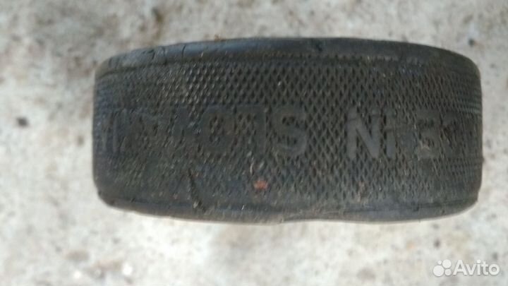 Шайба хоккейная бу