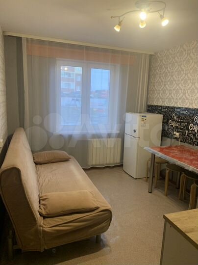 1-к. квартира, 38 м², 1/10 эт.