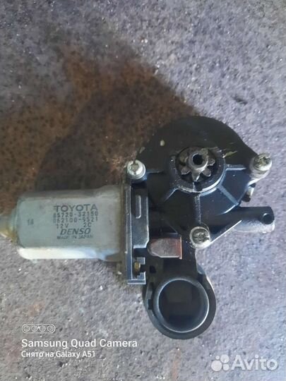 Электростеклоподъемник тойота