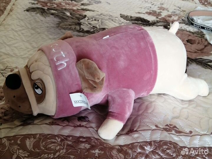 Мягкая игрушка и рюкзак