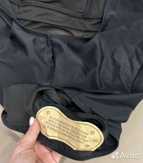 Купальник слитный с сеткой М