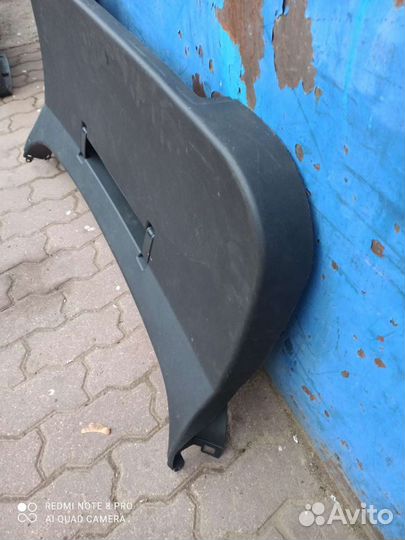 Opel Astra H обшивка крышки 13201328 оригинал