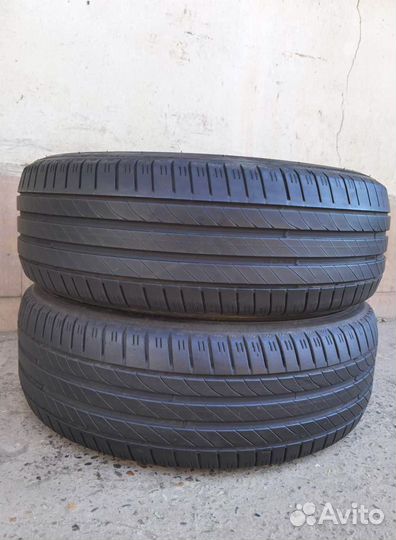 Kleber Dynaxer DR 215/60 R17 96V