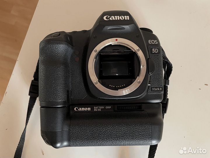 Фотоаппарат Canon EOS 5D Mark II
