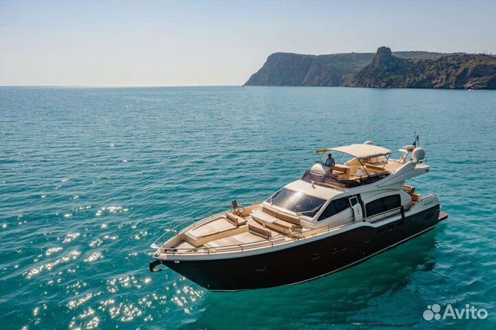 Аренда элитной яхты Ferretti Altura 21 метр