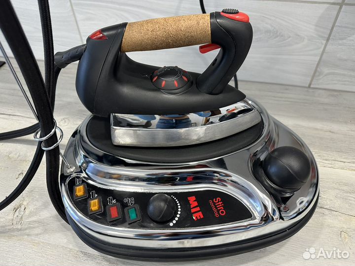 Утюг с парогенератором