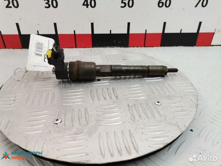 Форсунка Opel Corsa C рест. 2005 93183910