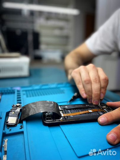 Ремонт Apple iPhone (Айфонов)