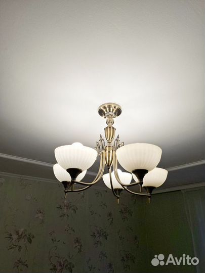 Люстра потолочная бу