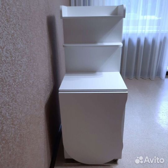 Маникюрный стол складной