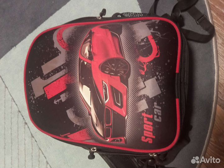 Школьный рюкзак