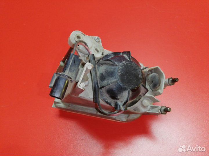 Фара противотуманная передняя правая Mitsubishi