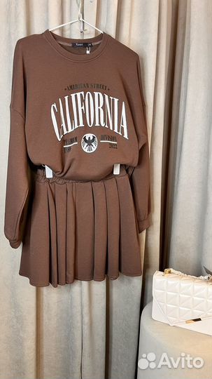 Костюм женский теплый с юбкой